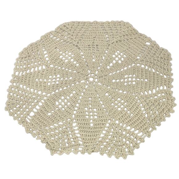 Mid 20th Century 13" Table Doily Hand Crocheted Beige Floral Octagonal Shape - Picture 1 of 9